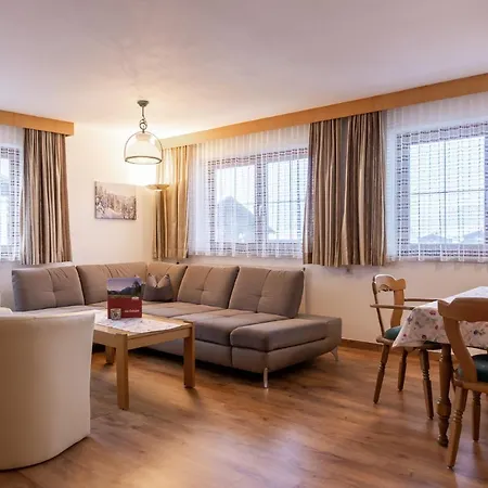 Gästehaus Wötzer Und Landhaus Stocka Apartment Grän