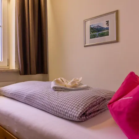 Gaestehaus Woetzer Und Landhaus Stocka *