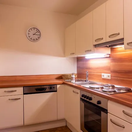 Gaestehaus Woetzer Und Landhaus Stocka