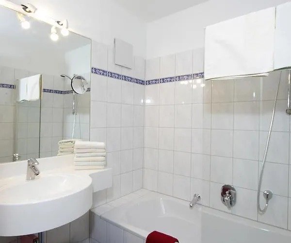 Gaestehaus Woetzer Und Landhaus Stocka דירה גראן