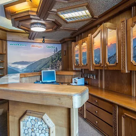 Appartement Gaestehaus Woetzer Und Landhaus Stocka