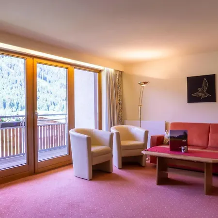 Gaestehaus Woetzer Und Landhaus Stocka