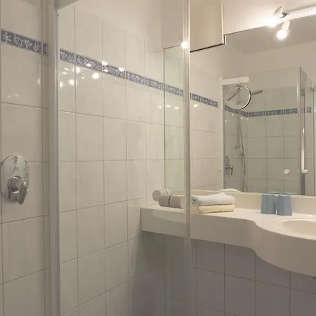 Appartement Gaestehaus Woetzer Und Landhaus Stocka *