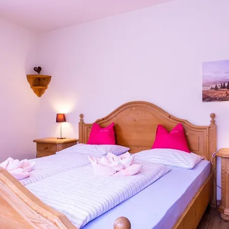 Gaestehaus Woetzer Und Landhaus Stocka