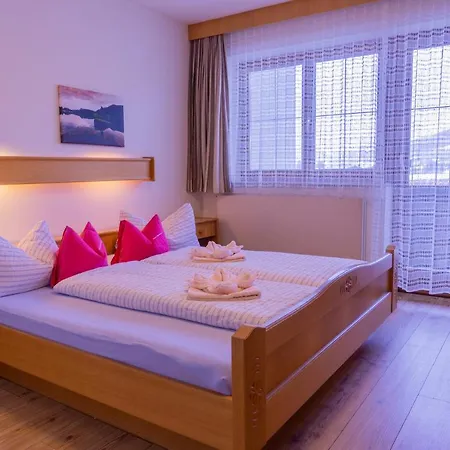 Gaestehaus Woetzer Und Landhaus Stocka *