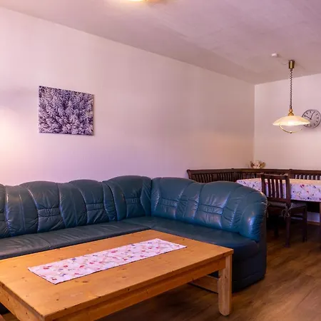 Appartement Gaestehaus Woetzer Und Landhaus Stocka Grän