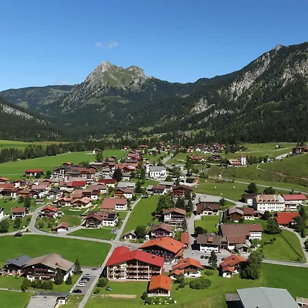 Gästehaus Wötzer Und Landhaus Stocka * Grän