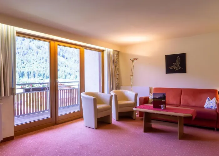 Gaestehaus Woetzer Und Landhaus Stocka