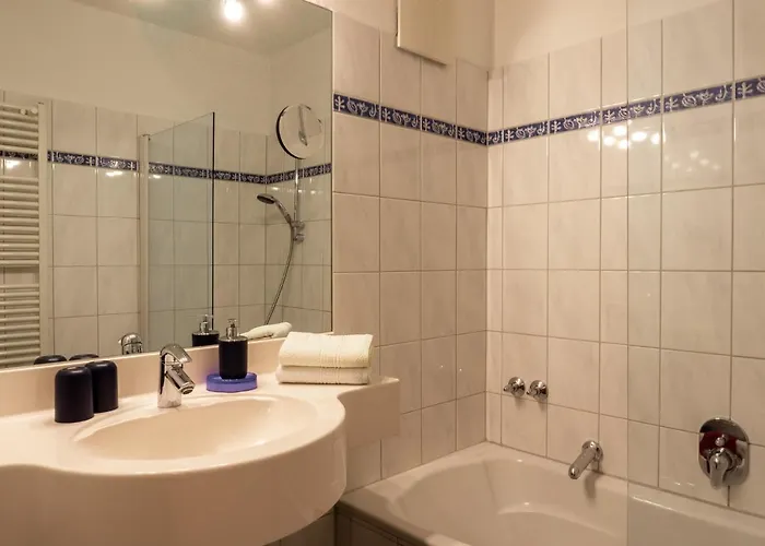 Daire Gaestehaus Woetzer Und Landhaus Stocka *