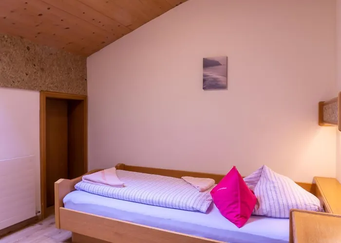 Daire Gaestehaus Woetzer Und Landhaus Stocka Grän