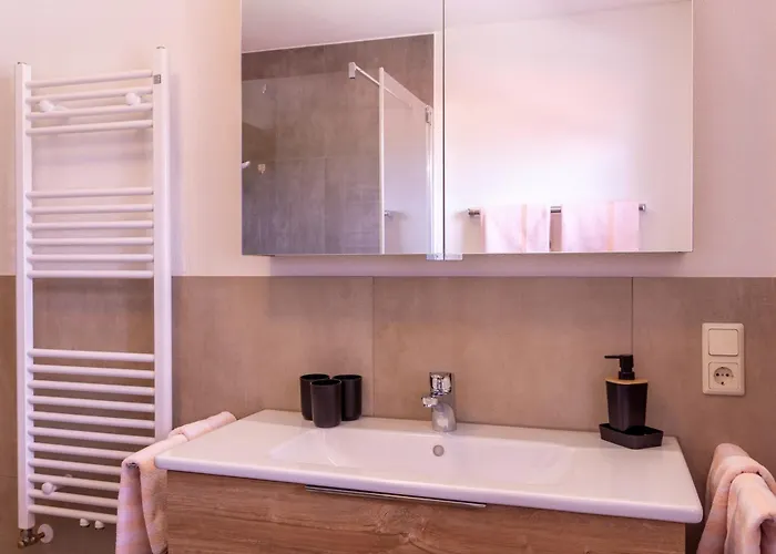 Gaestehaus Woetzer Und Landhaus Stocka